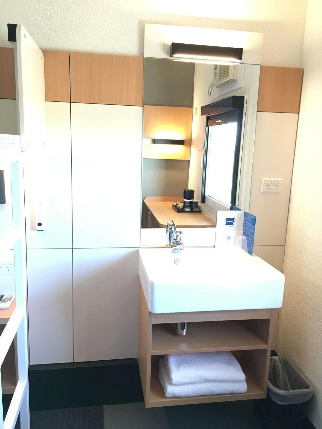 Ibis Budget - Enfield Sydney Luaran gambar